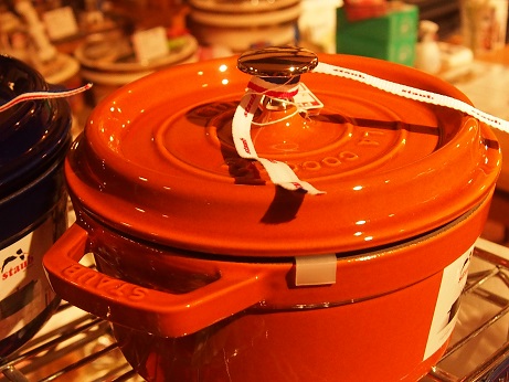 staub　新色。_a0045293_17451728.jpg