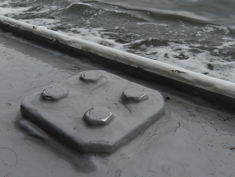 船の厚塗りペンキ 過ぎた時間