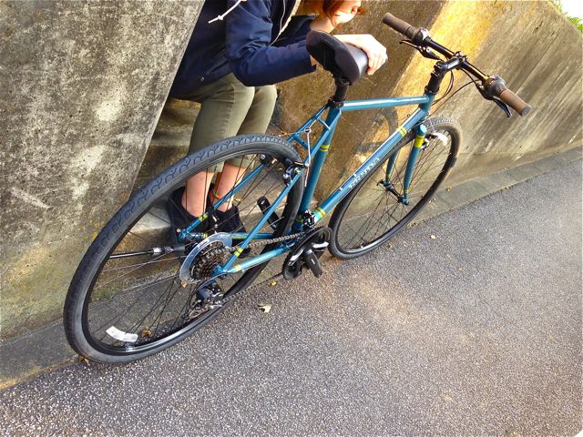 BRUNO 2015モデル入荷☆ 『Black Edition』700c TOUR FLAT ブルーノ おしゃれ 女子 自転車 クロスバイク_b0212032_21233846.jpg