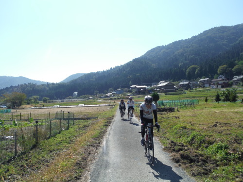 琵琶湖　アユ食べ放題サイクリング_b0332867_00383541.jpg