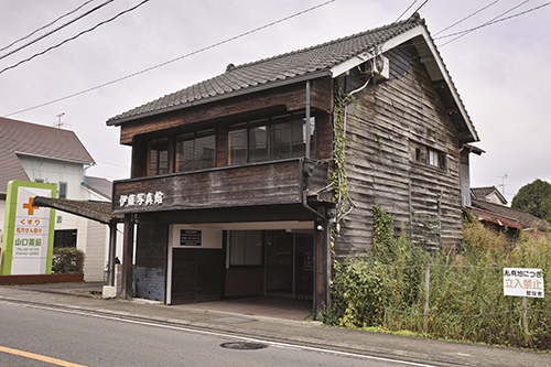 廃れ行く町。_a0096313_13373862.jpg
