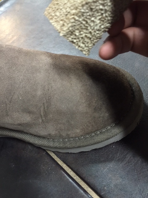 UGGムートンのシミはこうやって直す!!_b0226322_16393263.jpg