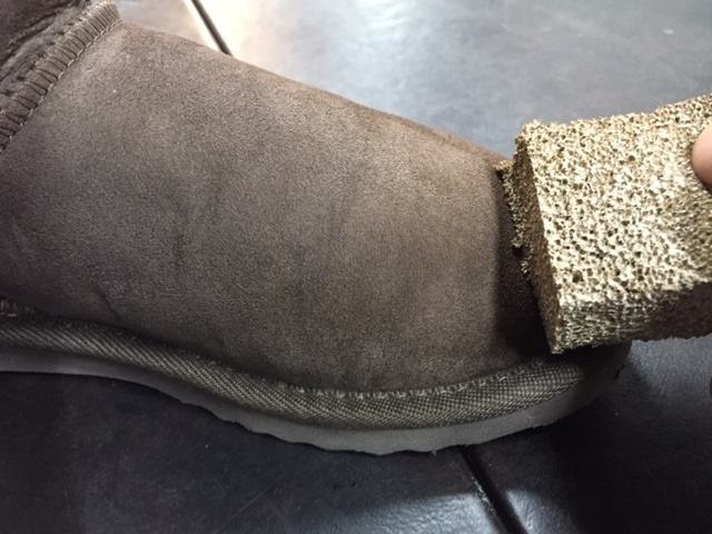 UGGムートンのシミはこうやって直す!!_b0226322_16515572.jpg
