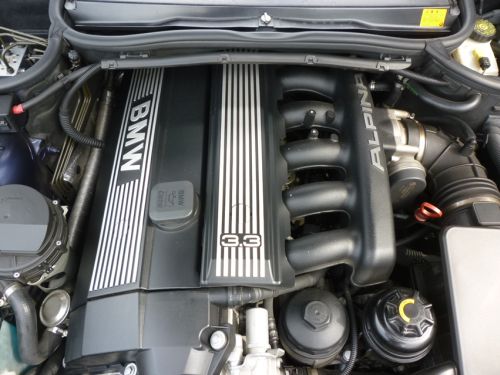 珍しい訪問者 クルマ編3 アルピナ B3/3.3/4WD ツーリング