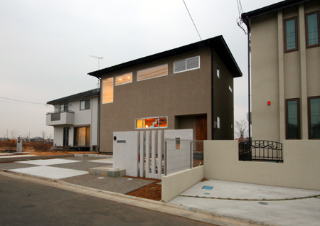 40坪 2階建 公園と家具と暮らす家 牛久市k邸 木のある暮らしをはぐくむ建築家 きときと