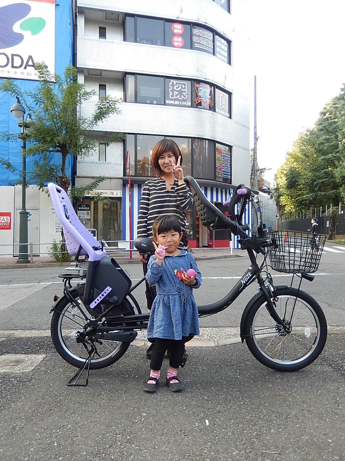 10月26日 渋谷 原宿 の自転車屋 FLAME bike前です_e0188759_17482071.jpg