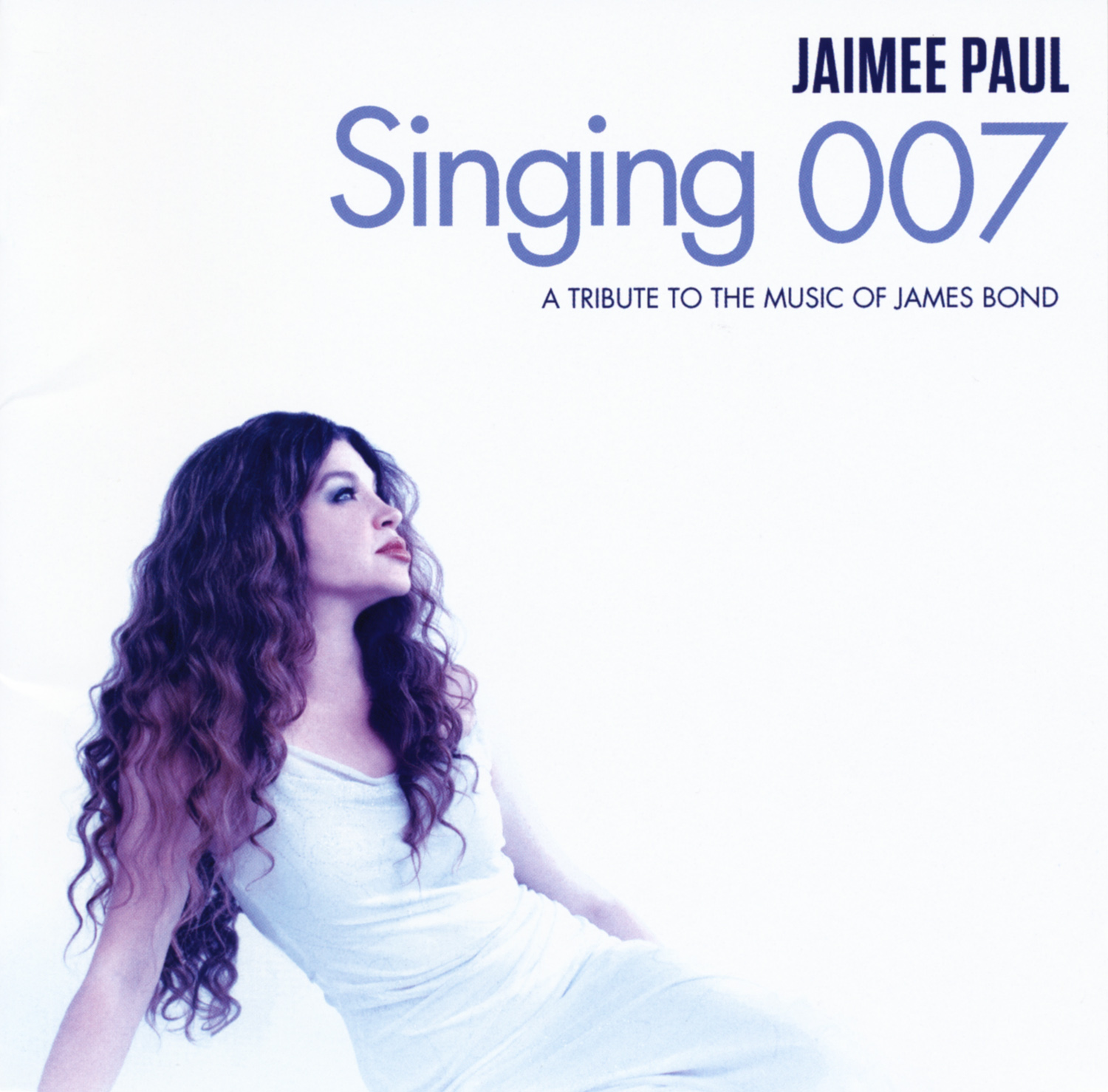 ジェイミー・ポール（Jaimee Paul）「007を歌う〜ジェームズ･ボンド音楽に捧ぐ」（2013）_e0042361_22462248.jpg