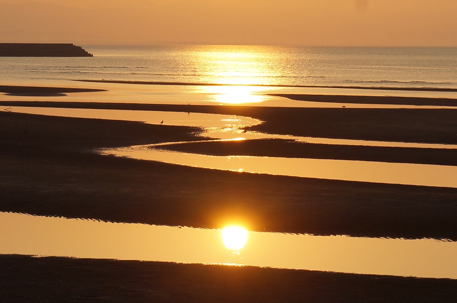 猪群山登山と真玉海岸の夕陽。_f0016066_16281838.jpg