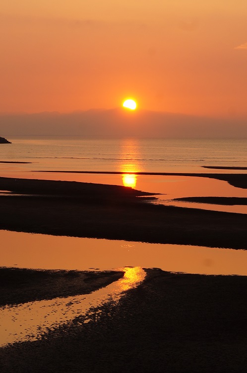 猪群山登山と真玉海岸の夕陽。_f0016066_16374468.jpg