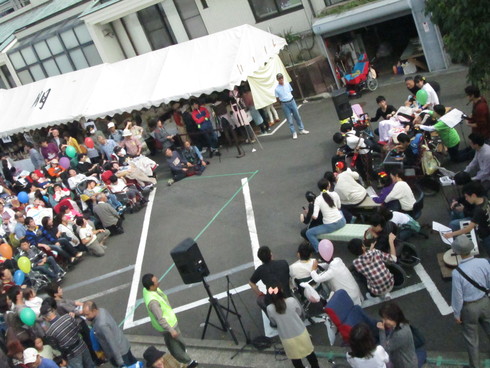 訪問の家「愛ひかりフェスタ」_e0190287_19153036.jpg