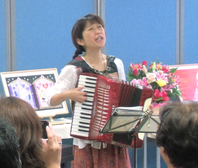 b0181015_2212216.jpg