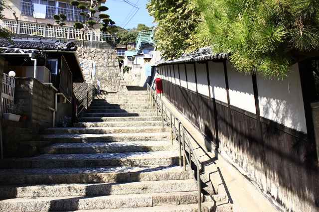 １０月１９日　坂の街　尾道を背景に人間ウオッチング_f0340155_21314665.jpg