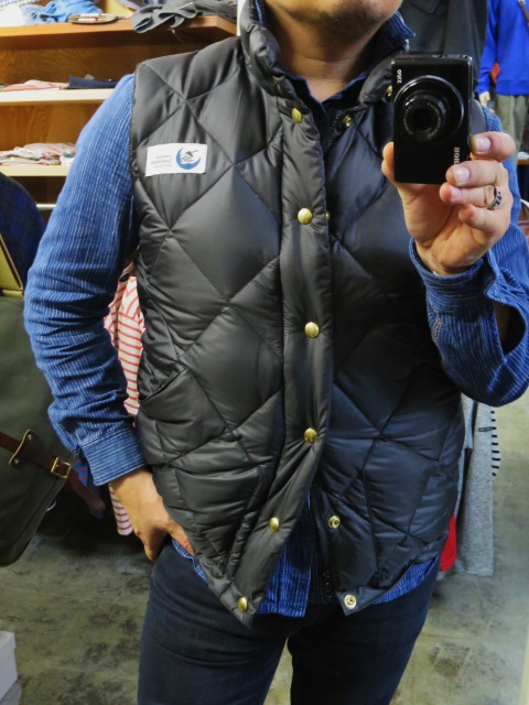 Crescent Down Works ・・・ 当店別注デザインDOWN VEST 其の①_d0152280_9283969.jpg