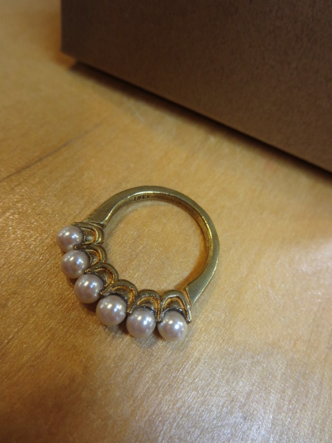 トゥデイフル  TODAYFUL　　Six Pearl Ring_e0076692_20442156.jpg