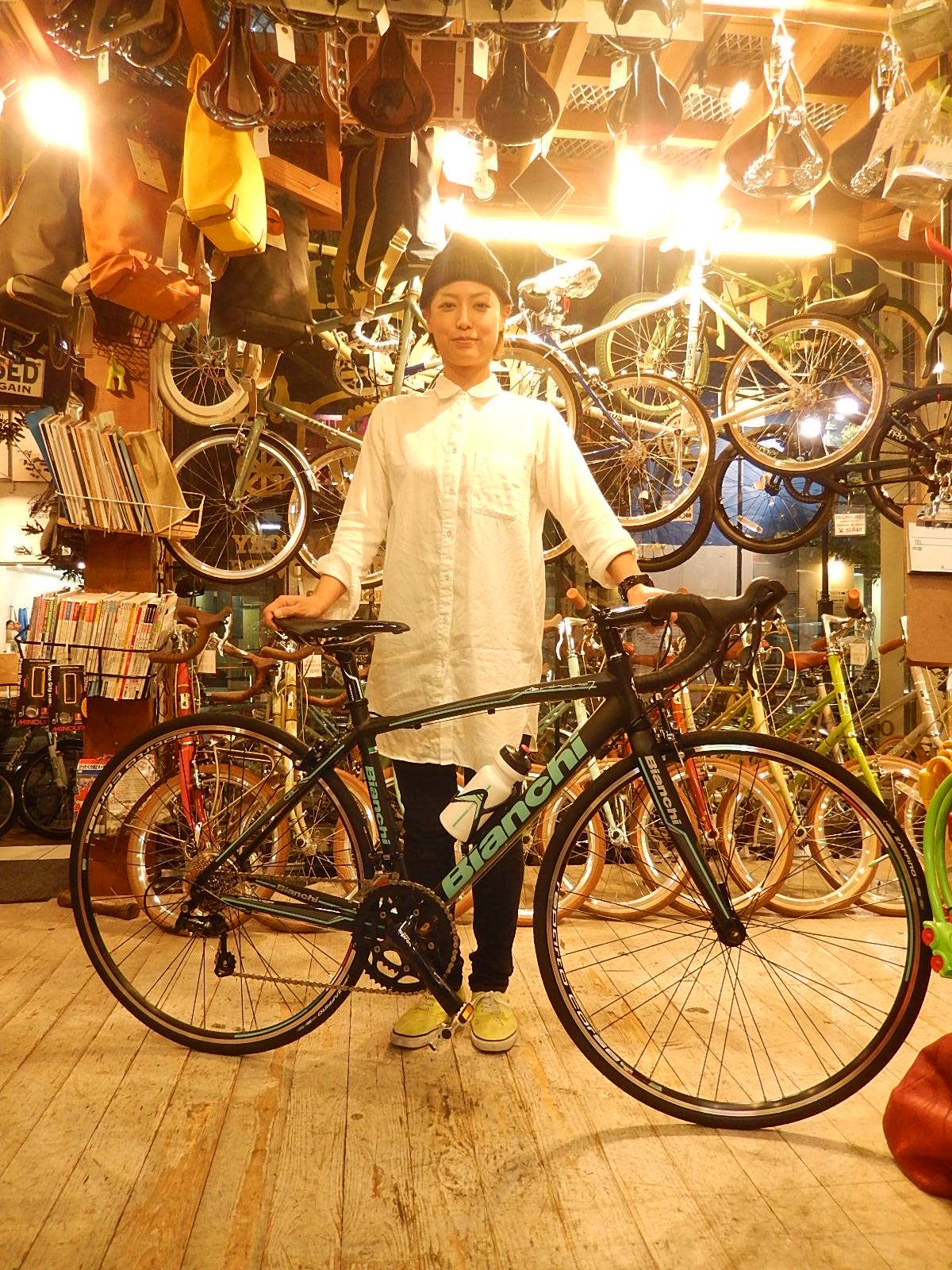 10月28日　渋谷　原宿　の自転車屋　FLAME bike前です_e0188759_14291171.jpg
