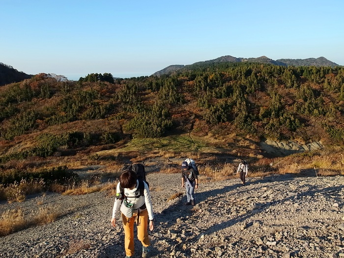 2014.10.25-26 秋の佐渡島ハイク day1_b0219778_23343953.jpg
