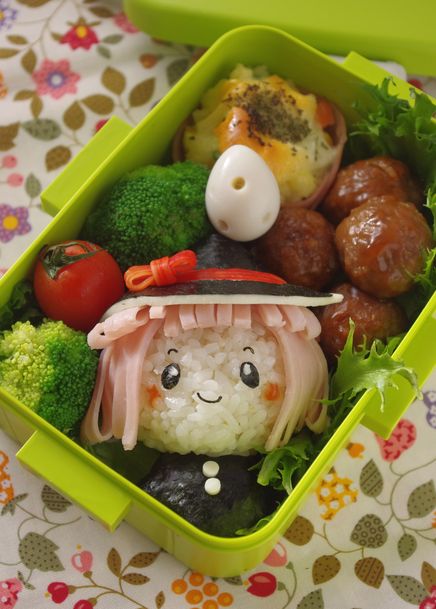 ハロウィンの魔女っ子弁当_f0168317_2105872.jpg