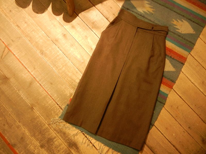 80S LAUREL WOOL PLEATS SKIRT --From Sarah--_c0333053_16235632.jpg