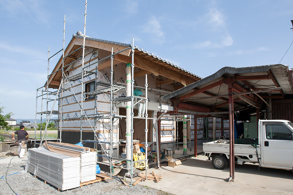 大型倉庫のある一戸建て木造〝離れ〟 -第3回-_a0163962_1523221.jpg
