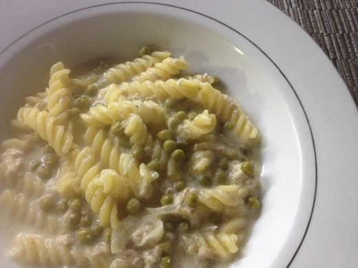 ツナとグリーンピースのチーズクリームパスタ_a0136671_76553.jpg