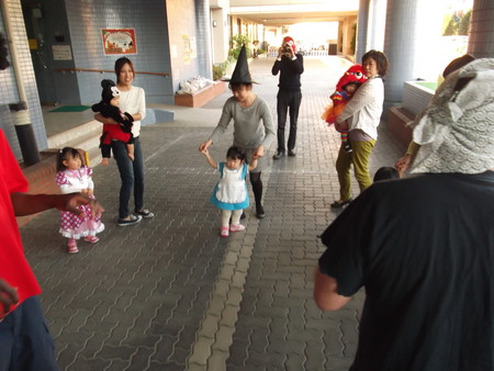 Halloween Party!!_a0115391_1812145.jpg