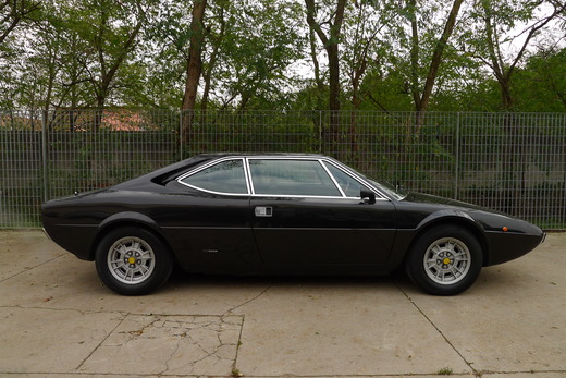 Pavia の黒のgt4_a0129711_15572742.jpg