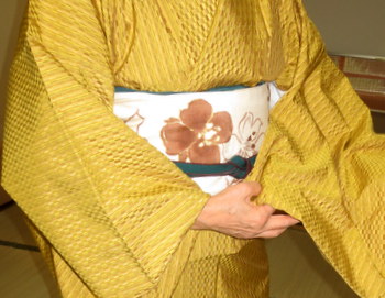 黄八丈の着物と自作の帯の組み合わせ!_f0205317_23281528.jpg