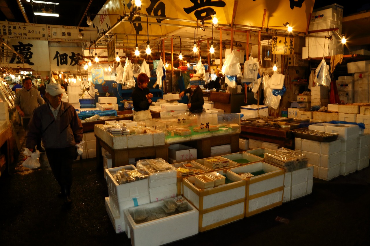 築地市場の醍醐味は場内にあり その後半は最近の築地市場 旅プラスの日記