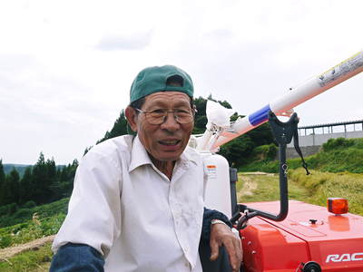 平成26年度新米!熊本の美味しいお米(砂田のれんげ米、菊池水源棚田米、七城米)好評発売中!_a0254656_18374867.jpg