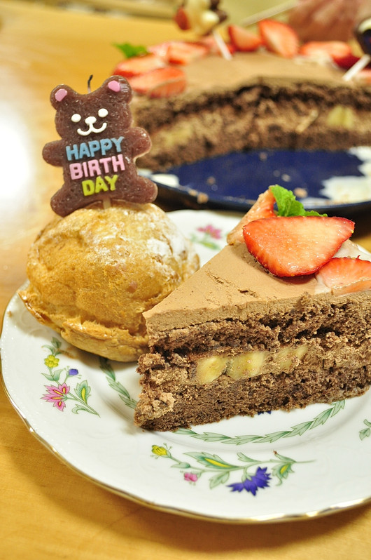 息子リクエスト チョコレートの誕生日ケーキ_b0171098_1125845.jpg