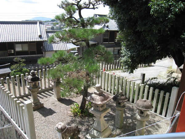 平群神社（へぐりじんじゃ、奈良県生駒郡）_d0287413_1832389.jpg