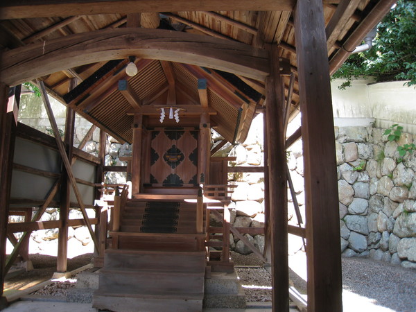 平群神社（へぐりじんじゃ、奈良県生駒郡）_d0287413_1833364.jpg