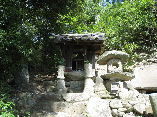 平群神社（へぐりじんじゃ、奈良県生駒郡）_d0287413_1845092.jpg