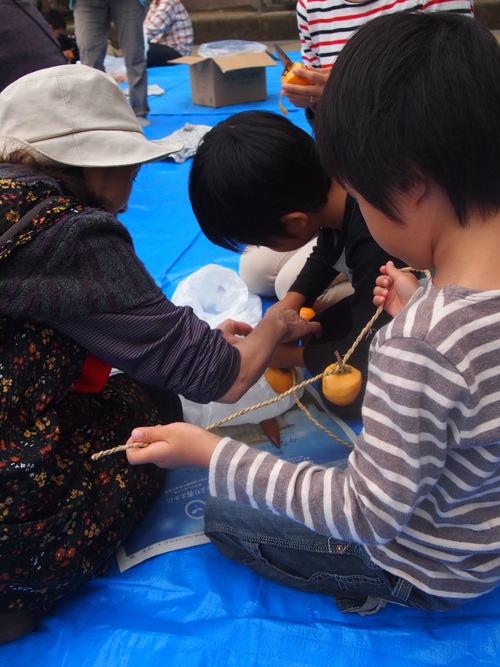 小学校の子供祭りへ。。_e0316720_1533245.jpg