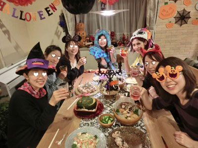 ミッキーの棺ケーキバースデーケーキとハロウィンパーリー！_f0149855_2315352.jpg