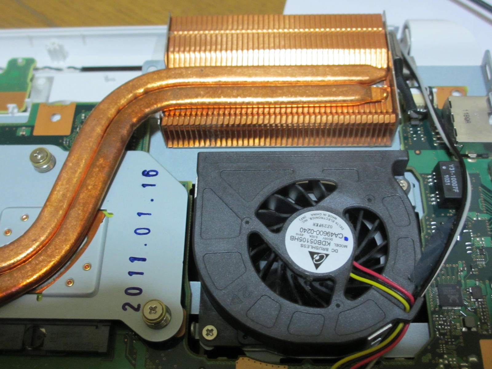 FUJITSU AH56/C ほぼ分解_f0064302_2346375.jpg