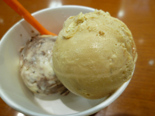 サーティワンアイスクリーム 池袋店_c0152767_1653550.jpg