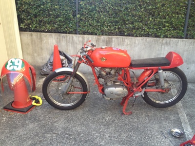 Frpでバイクのシート作製 その1 もとmocambo Frpでバイクのシート作製 その1 もとmocambo