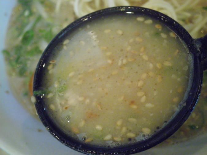 九州ラーメン黒兵衛 宝塚店_c0118393_14341346.jpg