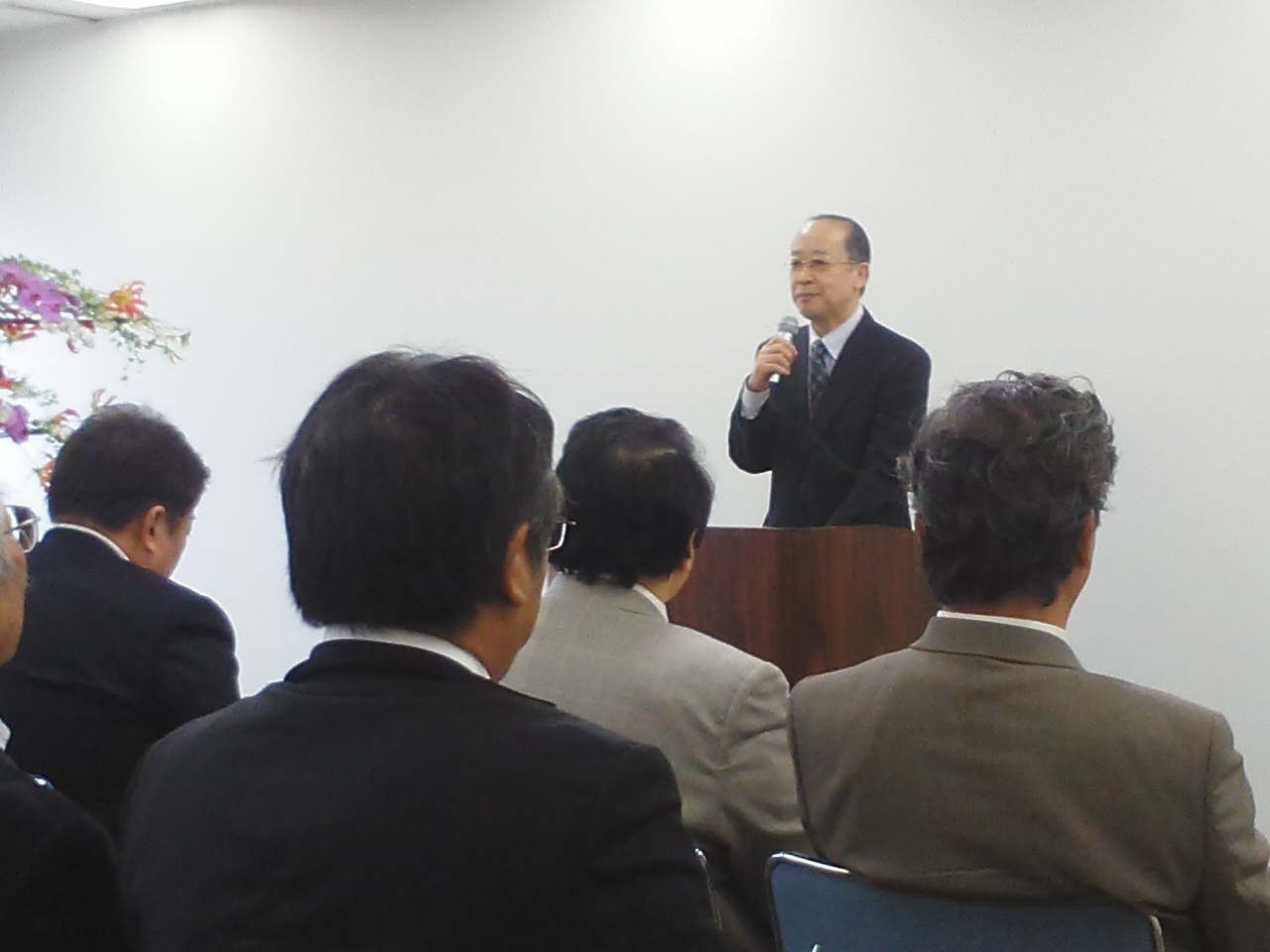 ベータ線放射能測定ラボの披露会_e0068696_7323428.jpg