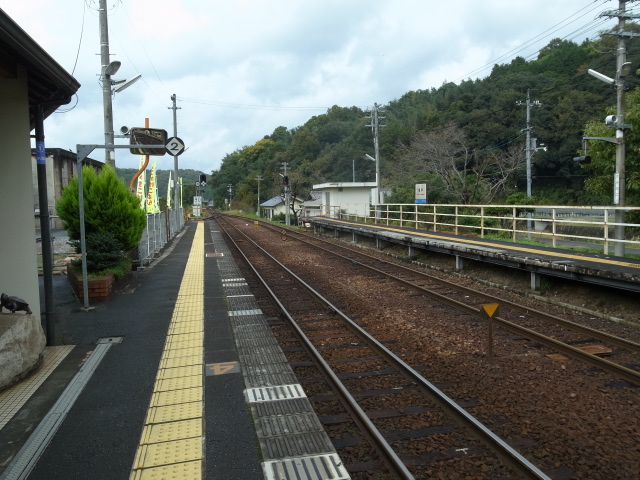 亀甲駅@岡山県久米郡美咲町_f0197703_11561614.jpg