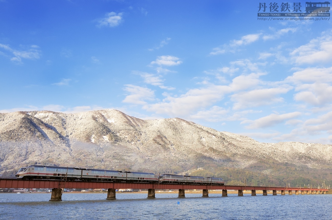 壮大な冬の由良川橋梁 丹後鉄景