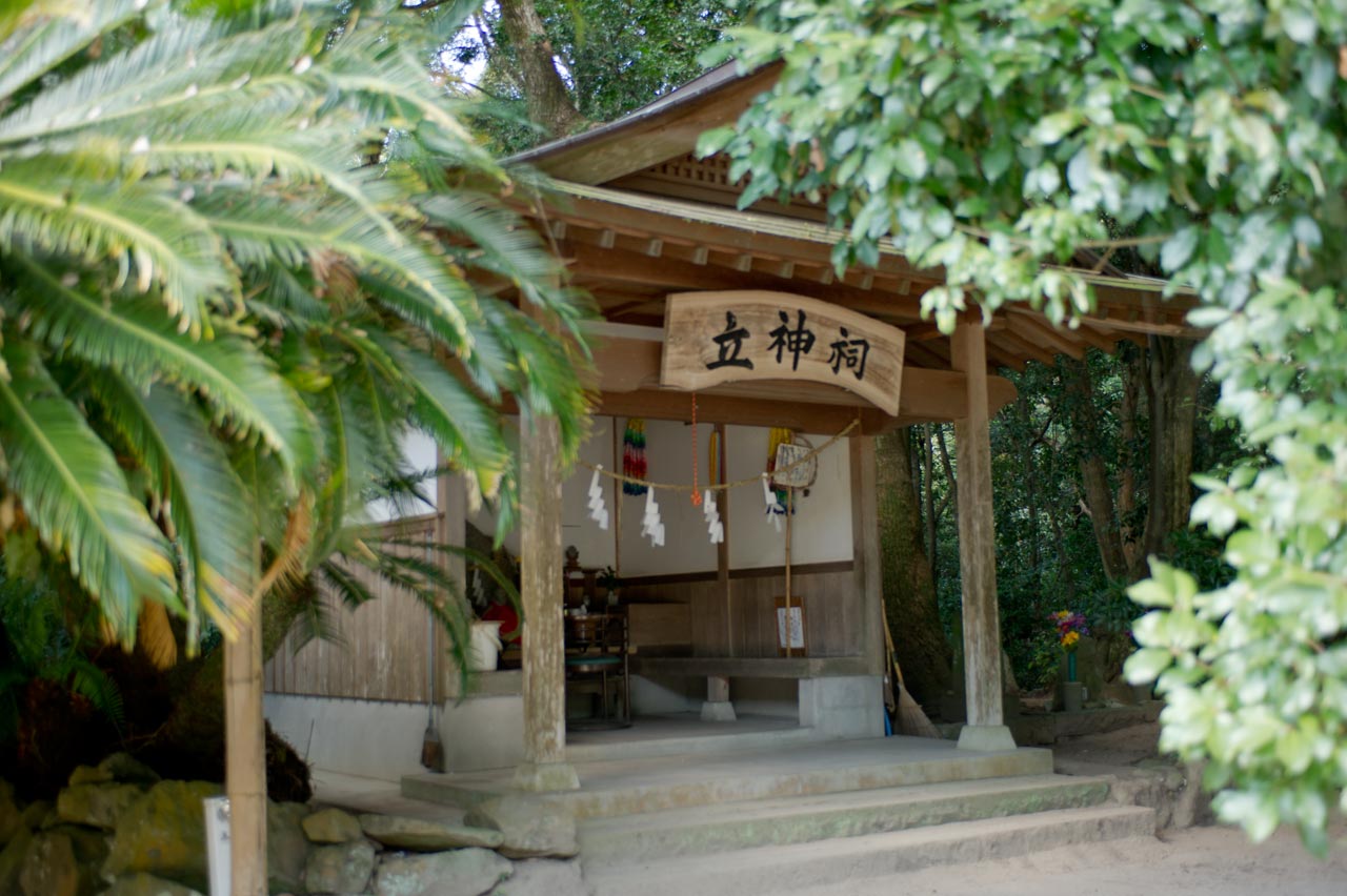 鏡神社２　佐賀県唐津市鏡_b0023047_05252772.jpg