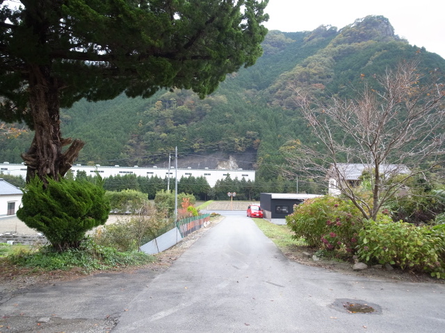 知和駅@岡山県津山市加茂町小渕_f0197703_1094321.jpg