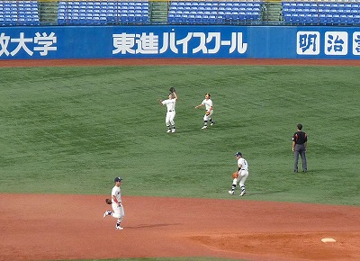 國學院大対拓殖大 10月10日 東都大学野球1部 前半_b0166128_11293297.jpg