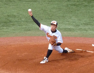 國學院大対拓殖大 10月10日 東都大学野球1部 前半_b0166128_9233270.jpg