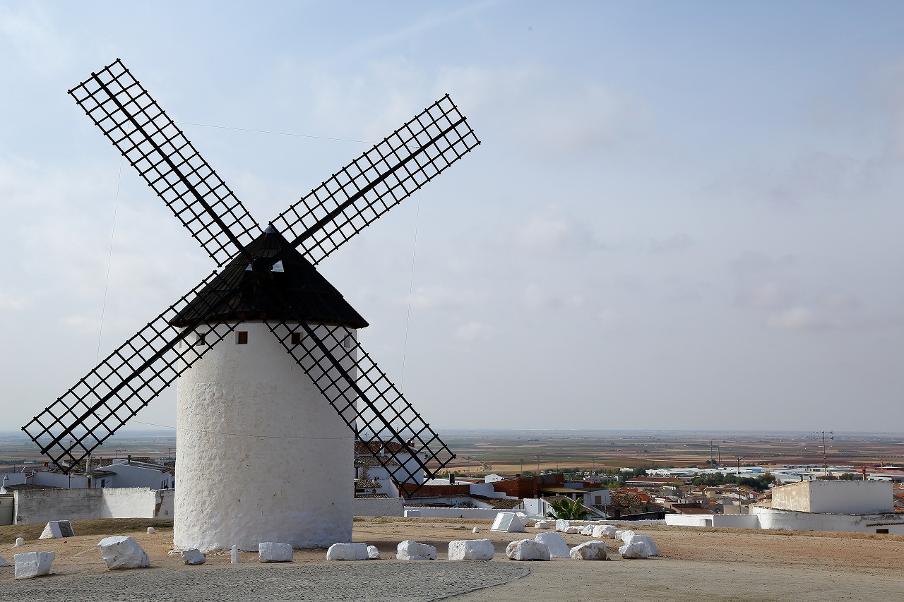 スペイン ドン キホーテが突進したラ マンチャの風車の村へ 旅プラスの日記
