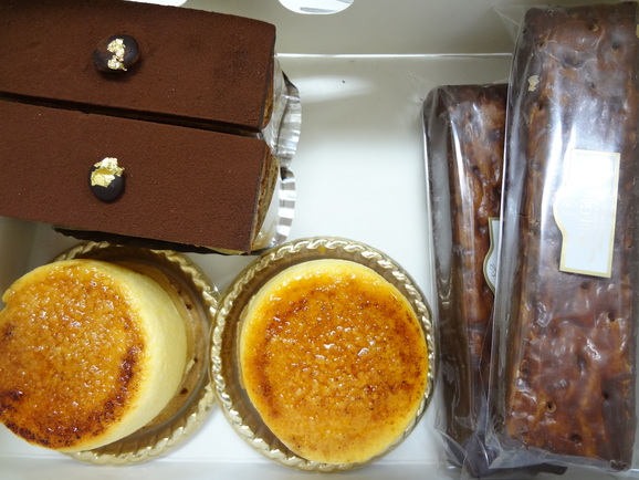 差し入れ有難うございます 名護サントゥールさんのケーキ Stella Time 沖縄県名護市 元stella Time Cafe 差し入れ有難うございます 名護サントゥールさんのケーキ Stella Time 沖縄県名護市 元stella Time Cafe