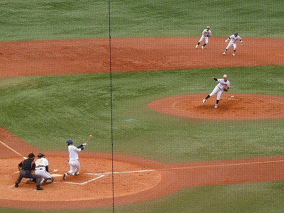 駒澤大対拓殖大 10月15日 東都大学野球1部 前半_b0166128_11262635.jpg