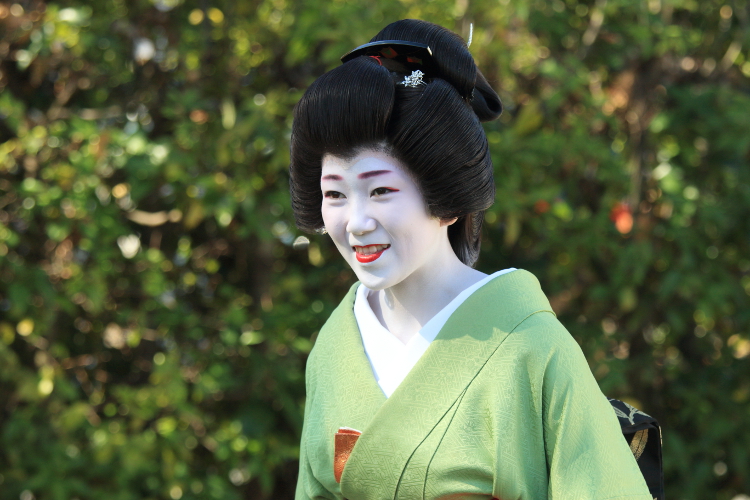 きもので集う園遊会 ~芸舞妓編~_e0051888_633344.jpg